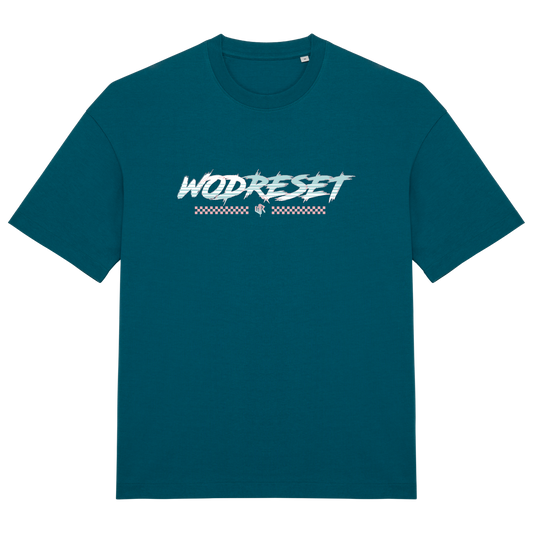 Camiseta oversize "Came Late. Stayed Anyway"