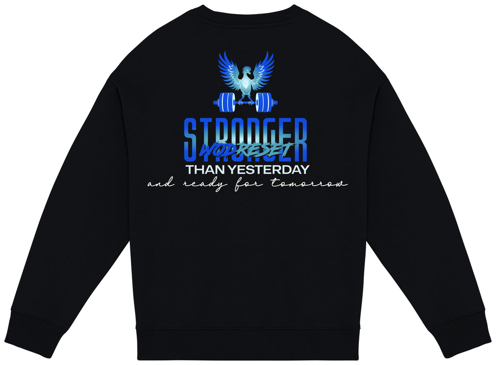 SUDADERA “STRONGER THAN YESTERDAY” – Regular